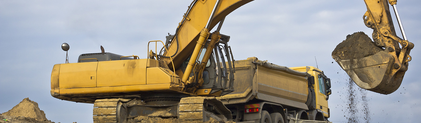 Koparka w leasingu podczas pracy